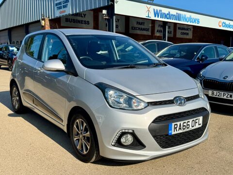Hyundai i10 1.2 Premium Euro 5 5dr 1