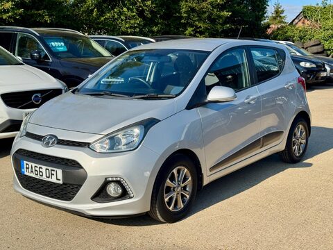 Hyundai i10 1.2 Premium Euro 5 5dr 6