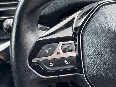 Peugeot 5008 1.5 BlueHDi Allure Euro 6 (s/s) 5dr 32