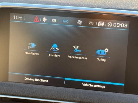 Peugeot 3008 1.6 BlueHDi Allure EAT Euro 6 (s/s) 5dr 21