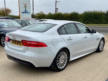 Jaguar XE 2.0d R-Sport Auto Euro 6 (s/s) 4dr
