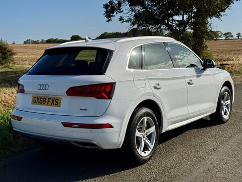 Audi Q5 2.0 TDI 40 Sport S Tronic quattro Euro 6 (s/s) 5dr 11