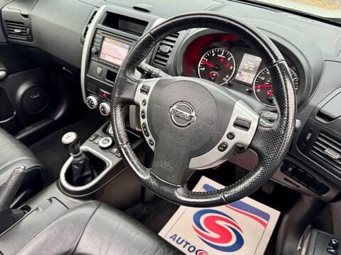 Nissan X-Trail 2.0 dCi Tekna 4WD Euro 5 5dr (AVM) 34