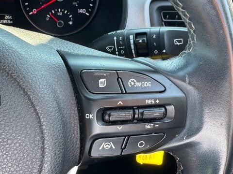 Kia Stonic 1.0 T-GDi 2 Euro 6 (s/s) 5dr 27