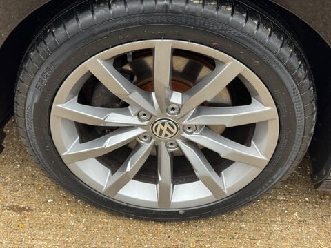 Volkswagen Passat 2.0 TDI EVO R-Line Euro 6 (s/s) 4dr 57