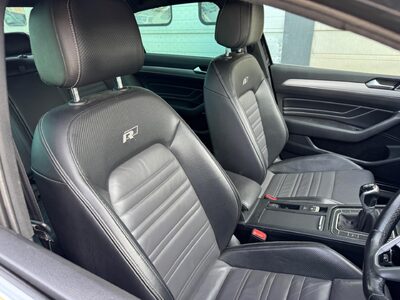 Volkswagen Passat 2.0 TDI EVO R-Line Euro 6 (s/s) 4dr