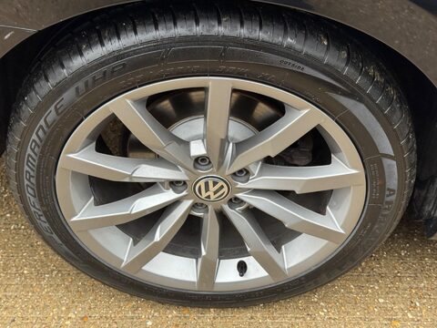 Volkswagen Passat 2.0 TDI EVO R-Line Euro 6 (s/s) 4dr 55