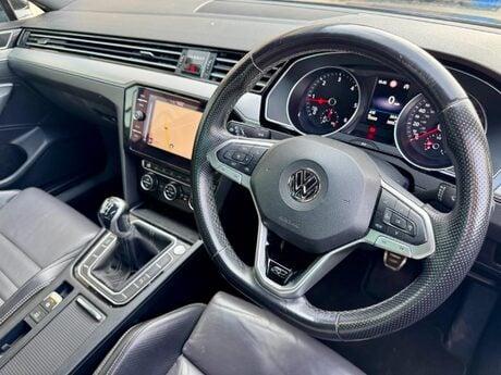 Volkswagen Passat 2.0 TDI EVO R-Line Euro 6 (s/s) 4dr
