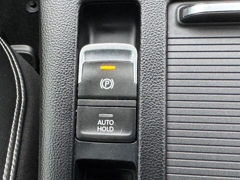 Volkswagen Passat 2.0 TDI EVO R-Line Euro 6 (s/s) 4dr 40