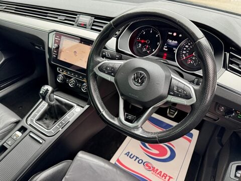 Volkswagen Passat 2.0 TDI EVO R-Line Euro 6 (s/s) 4dr 54