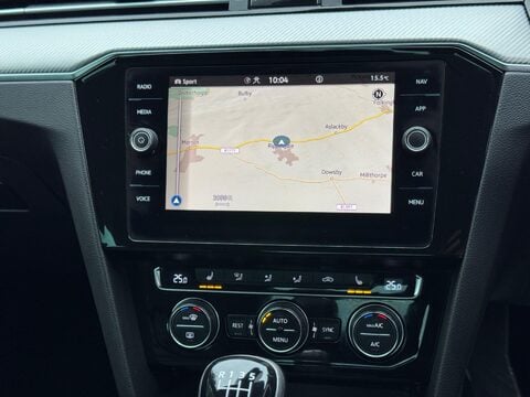 Volkswagen Passat 2.0 TDI EVO R-Line Euro 6 (s/s) 4dr 14