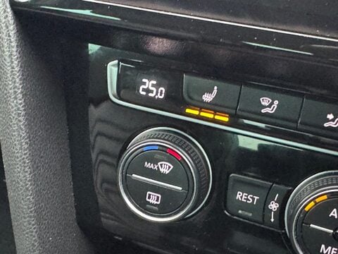 Volkswagen Passat 2.0 TDI EVO R-Line Euro 6 (s/s) 4dr 36
