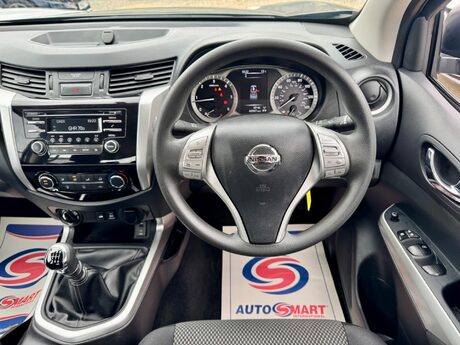 Nissan Navara 2.3 dCi Acenta 4WD Euro 6 (s/s) 4dr