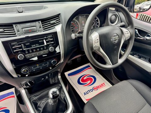 Nissan Navara 2.3 dCi Acenta 4WD Euro 6 (s/s) 4dr 13