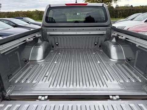 Nissan Navara 2.3 dCi Acenta 4WD Euro 6 (s/s) 4dr 31