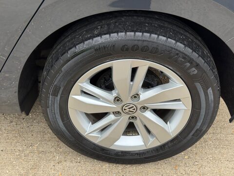 Volkswagen Polo 1.0 EVO SE Euro 6 (s/s) 5dr 38