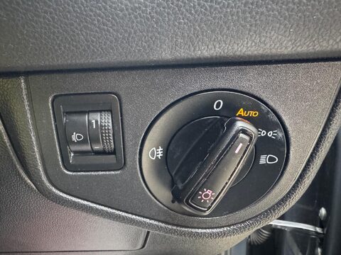 Volkswagen Polo 1.0 EVO SE Euro 6 (s/s) 5dr 29