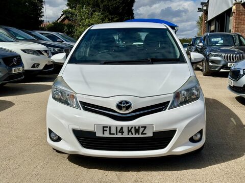 Toyota Yaris 1.33 Dual VVT-i Icon Plus Euro 5 5dr 3