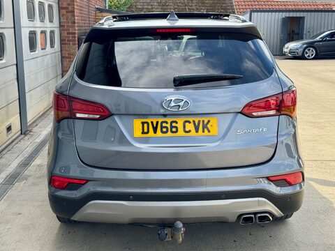 Hyundai SANTA FE 2.2 CRDi Blue Drive Wiggins Edition Auto 4WD Euro 6 (s/s) 5dr (7 Seat) 5