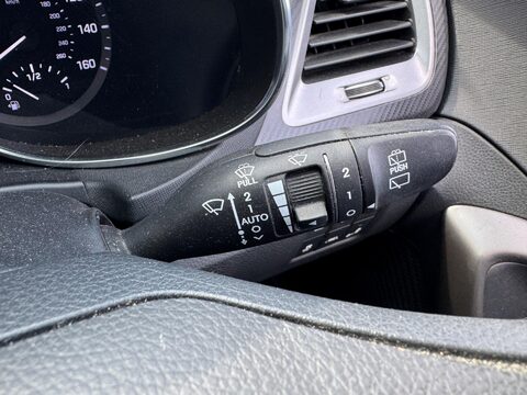 Hyundai SANTA FE 2.2 CRDi Blue Drive Wiggins Edition Auto 4WD Euro 6 (s/s) 5dr (7 Seat) 24