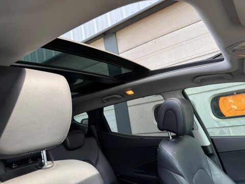 Hyundai SANTA FE 2.2 CRDi Blue Drive Wiggins Edition Auto 4WD Euro 6 (s/s) 5dr (7 Seat) 6