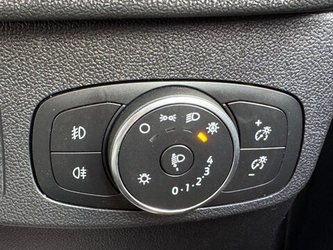 Ford Focus 1.5 EcoBlue ST-Line Euro 6 (s/s) 5dr 37