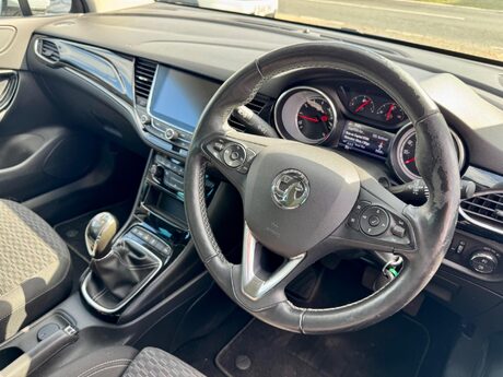 Vauxhall Astra 1.0i Turbo ecoTEC SRi Nav Euro 6 (s/s) 5dr