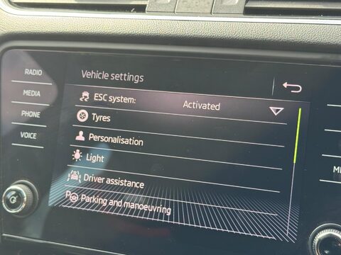 Skoda Octavia 2.0 TDI vRS DSG Euro 6 (s/s) 5dr 23