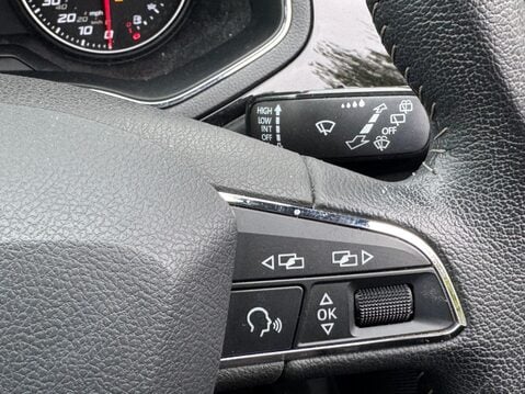 SEAT Ibiza 1.0 TSI XCELLENCE Euro 6 (s/s) 5dr 29