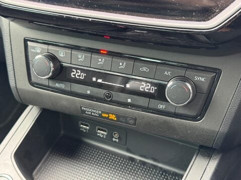 SEAT Ibiza 1.0 TSI XCELLENCE Euro 6 (s/s) 5dr 23