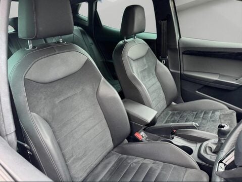 SEAT Ibiza 1.0 TSI XCELLENCE Euro 6 (s/s) 5dr 10