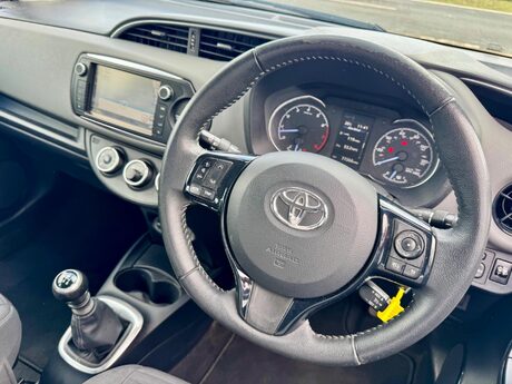 Toyota Yaris 1.5 VVT-i Icon Tech Euro 6 5dr