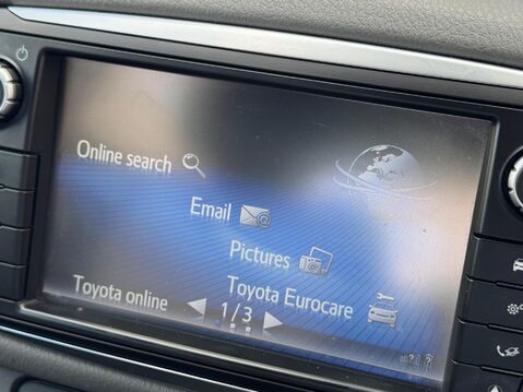 Toyota Yaris 1.5 VVT-i Icon Tech Euro 6 5dr 18