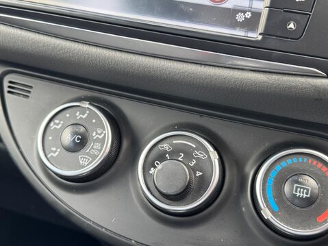 Toyota Yaris 1.5 VVT-i Icon Tech Euro 6 5dr 20