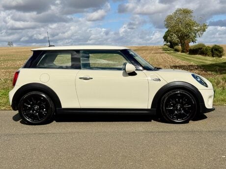 Mini Hatch 1.5 Cooper Classic Euro 6 (s/s) 3dr