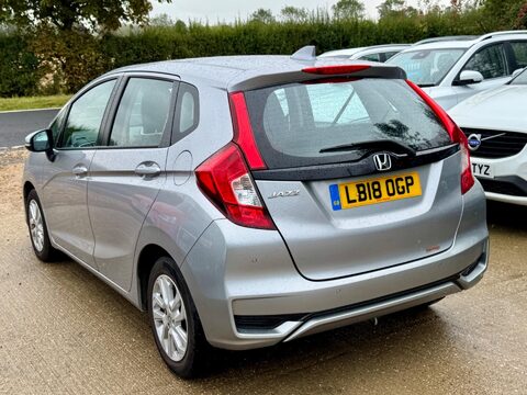 Honda Jazz 1.3 i-VTEC SE Navi Euro 6 (s/s) 5dr 7