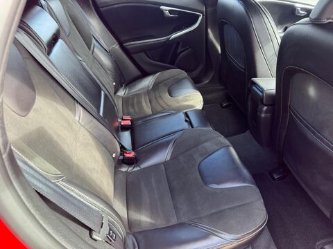 Volvo V40 1.6 D2 R-Design Powershift Euro 5 (s/s) 5dr 28