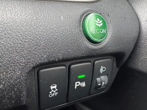 Honda CR-V 2.0 i-VTEC SE Euro 5 (s/s) 5dr 18