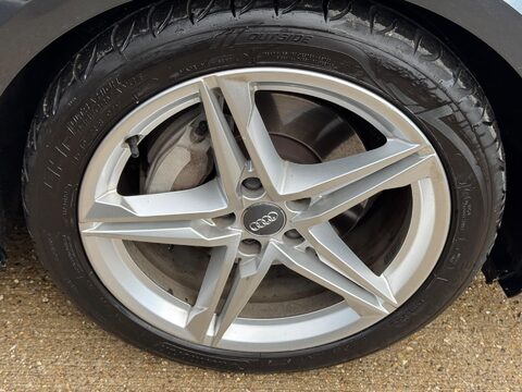 Audi A4 2.0 TDI ultra S line S Tronic Euro 6 (s/s) 5dr 56