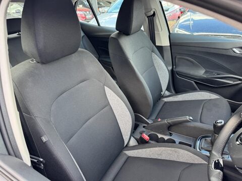 Skoda Fabia 1.0 MPI SE Comfort Euro 6 (s/s) 5dr 9