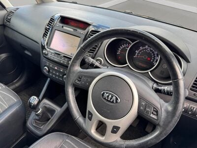 Kia Venga 1.6 4 Euro 6 (s/s) 5dr