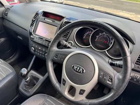 Kia Venga 1.6 4 Euro 6 (s/s) 5dr 2