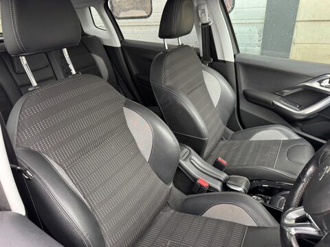 Peugeot 2008 1.2 PureTech Allure EAT Euro 6 (s/s) 5dr 5