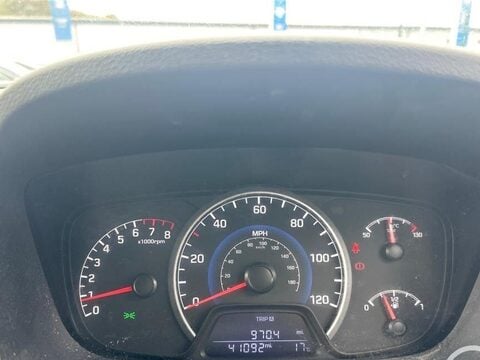 Hyundai i10 1.0 Premium Euro 6 5dr 9