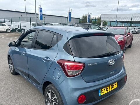 Hyundai i10 1.0 Premium Euro 6 5dr 3