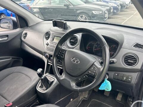 Hyundai i10 1.0 Premium Euro 6 5dr 2