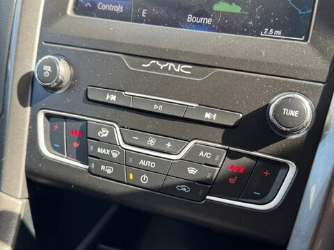 Ford Mondeo 2.0 EcoBlue Titanium Edition Euro 6 (s/s) 5dr 28