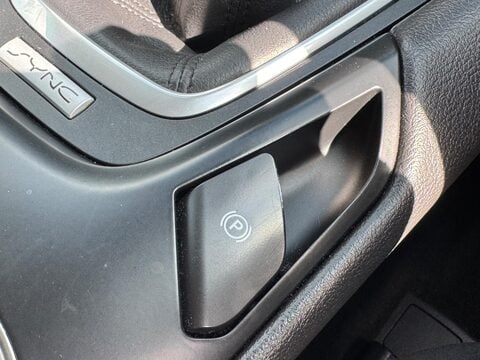 Ford Mondeo 2.0 EcoBlue Titanium Edition Euro 6 (s/s) 5dr 31