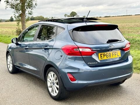 Ford Fiesta 1.0T EcoBoost Titanium Euro 6 (s/s) 5dr 9