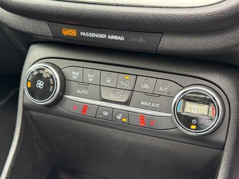 Ford Fiesta 1.0T EcoBoost Titanium Euro 6 (s/s) 5dr 35